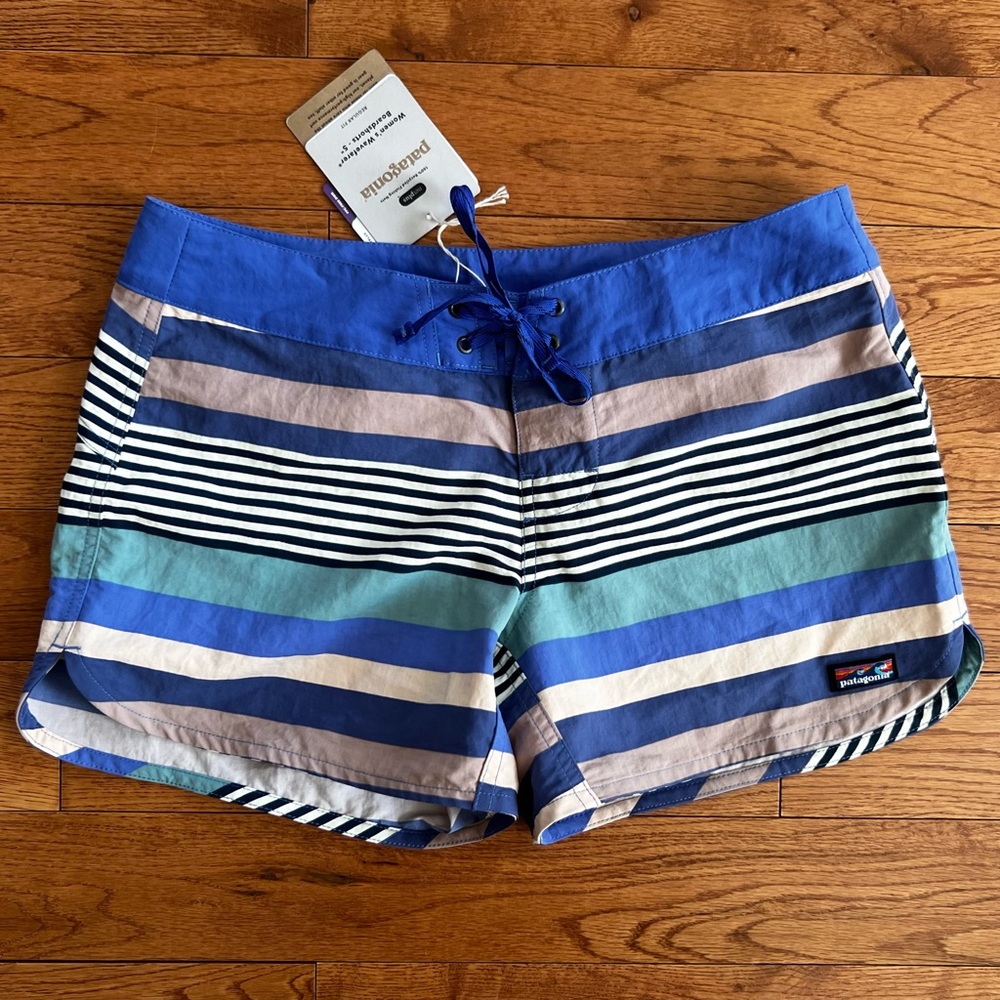 Patagonia NWT Wavefarer women’s board shorts 5 inch size 6